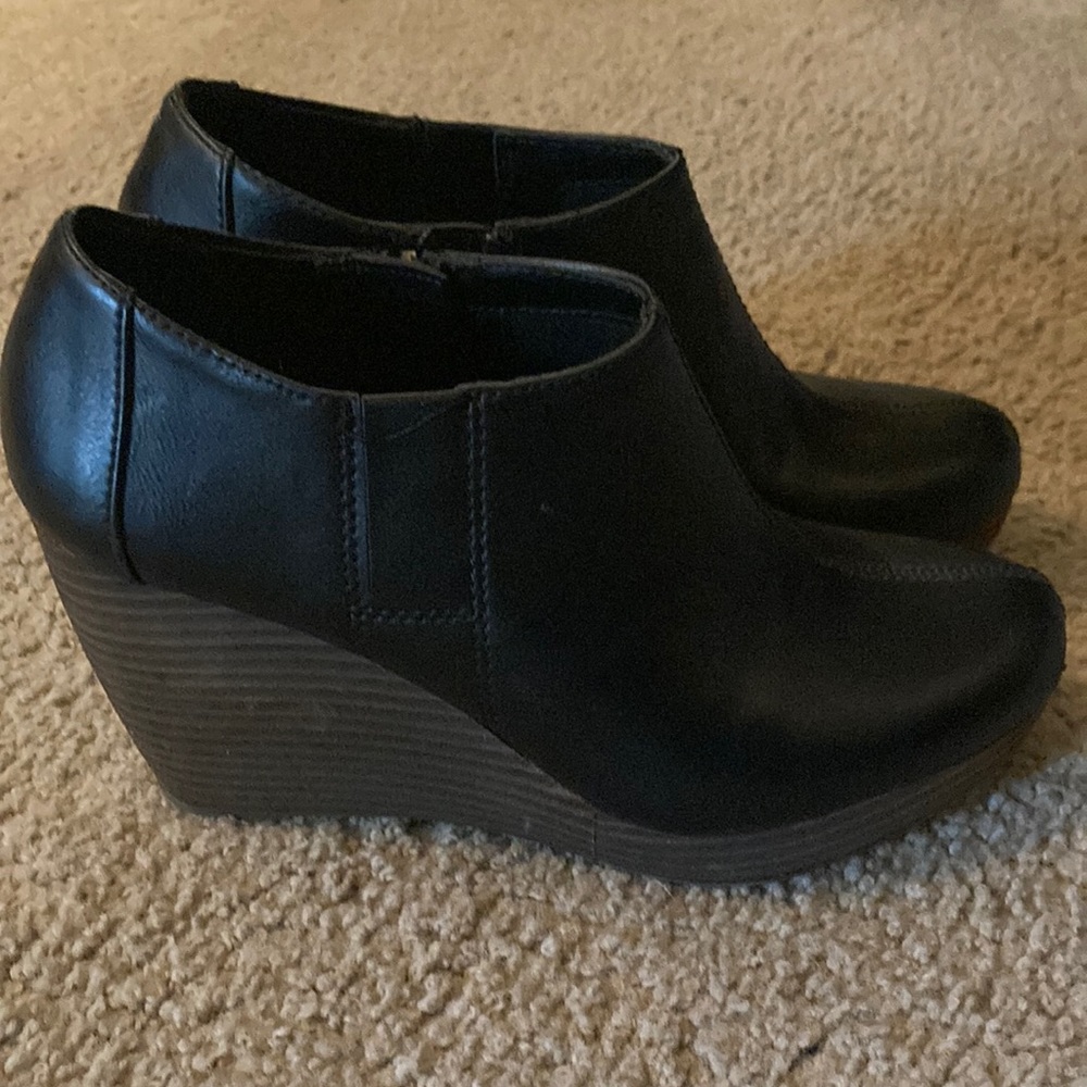 Black wedge ankle boots. Super comfy! In great condition, size 8.